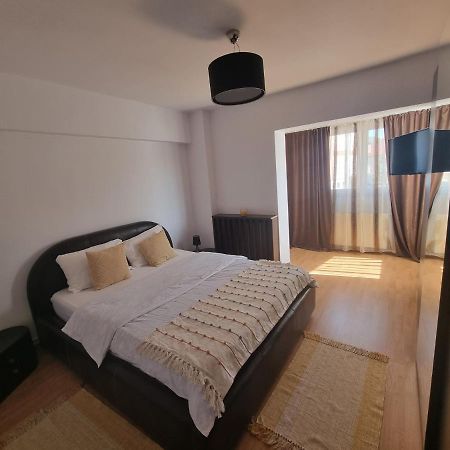 Clau Home Hunedoara Exterior photo