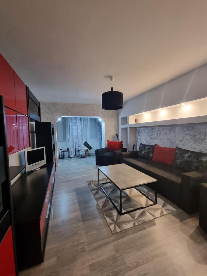 Clau Home Hunedoara Exterior photo