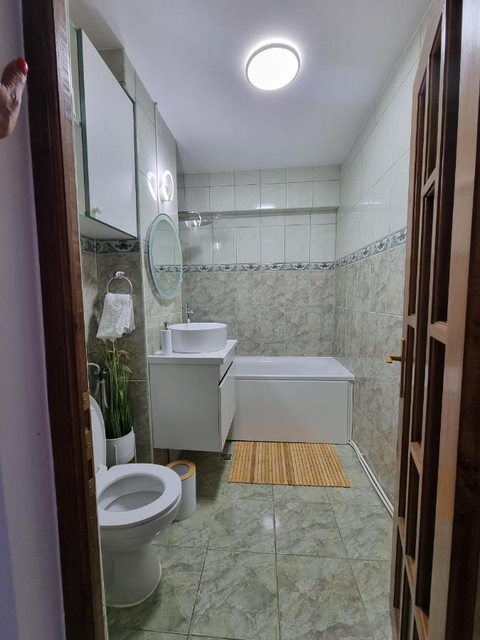 Clau Home Hunedoara Exterior photo